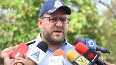 المعارضة الفنزويلية بواشنطن: سفارة مادورو  توقفت إكلينيكيًا