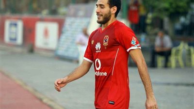 هشام محمد ينتظم في المران الجماعي للأهلي