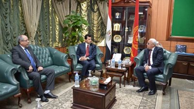 وزير الشباب يصل بورسعيد لحضور ختام بطولة البحر المتوسط لكرة اليد