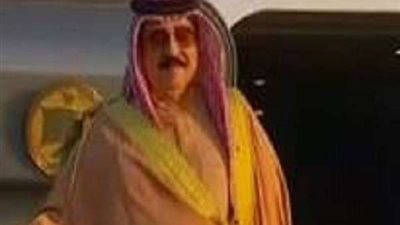 رئيس الوزراء يستقبل ملك البحرين للمشاركة فى القمة العربية الأوروبية