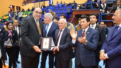 وزير الرياضة ومحافظ بورسعيد يشهدان ختام بطولة البحر المتوسط لناشئين