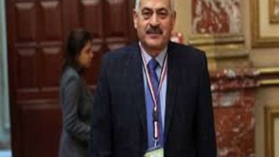 برلماني يخاطب الصحة بشأن طلاب صيادلة 2017