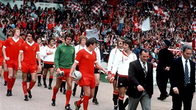 مانشستر يونايتد وليفربول.. قمة بطعم الاشتباكات