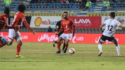الأهلي يضرب الجونة بهدف قاتل