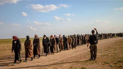 قوات سوريا الديمقراطية تسلم العراق 20 مقاتلا من داعش