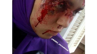 طالبة بالمرحلة الثانوية تجسد شخصيات أفلام الرعب باستخدام 