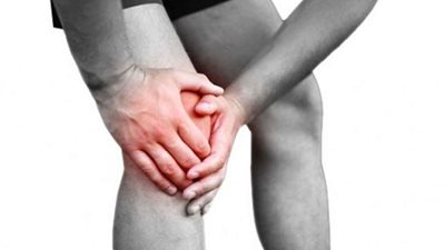 الطبيعي يكسب.. 5 أطعمة لعلاج آلام المفاصل في الشتاء