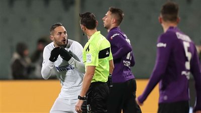 إيقاف حكم مواجهة فيورنتينا وانتر ميلان بالدوري الإيطالي