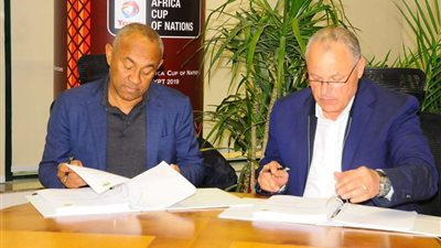 بالصور.. توقيع عقد تنظيم مصر لأمم إفريقيا 2019 بحضور أبو ريدة