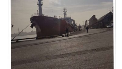 شحن 6500 طن صودا كاوية من ميناء بورسعيد إلى اليونان