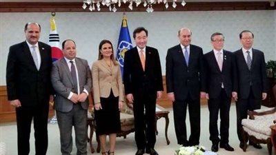 سحر نصر: نسعى لتطوير البنية الأساسية بما يعزز من بيئة الاستثمار