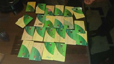 سقوط مدير مخبز وراء تجميع بطاقات التموين