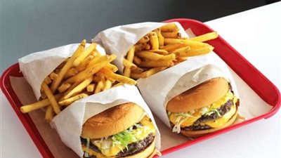 إحذر.. الوجبات السريعة تؤدي لمستشفى الأمراض العقلية