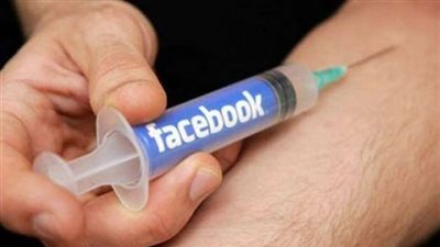 مواقع التواصل الاجتماعي.. حرمانية الإدمان ومشروعية الإستخدام