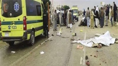 مقتل وإصابة 17 شخصًا في حادث تصادم بطريق الإسماعلية الصحراوي