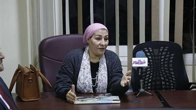 هناء عبد الخالق: 