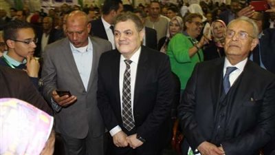 بدء المؤتمر الجماهير لحزب الوفد لدعم السيسي بحضور سيد البدوي