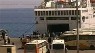 «مواني السويس»: عبور 338 سفينة بحمولة 22.8 طن خلال أسبوع