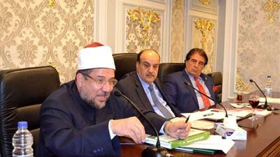 وزير الأوقاف: اختيار50 إماماً وواعظة لمرافقة بعثة الحج