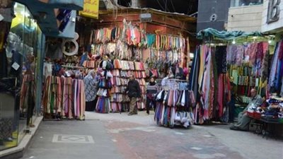 أزمة الكونتينتال.. التطوير يُشرد 6000 عامل والمواطنين يناشدون الرئيس