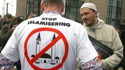 «دمر مسجد واحصل على 1000 نقطة».. الإسلاموفوبيا تتطور في بريطانيا