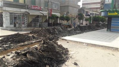 بالصور.. بدء أعمال تدعيم عموميات لوحة توزيع كهرباء الزرقا