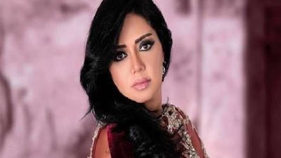 رانيا يوسف تنعي ضحايا حادث محطة مصر