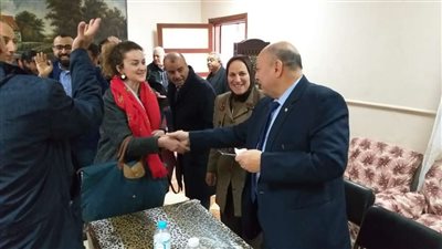 القنصل الفرنسي بالإسكندرية يتفقد مشروع بذور الأمل بالمحافظة