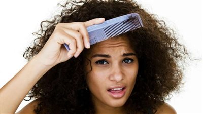 لو مكسوفة.. تخلصي من الشعر المجعد فى ربع ساعة