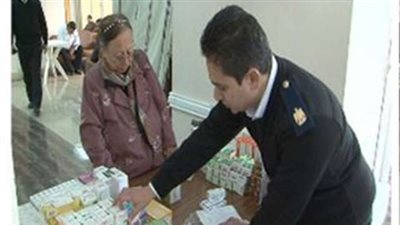 قوافل طبية من الداخلية توقع الكشف على 451  بالأقصر