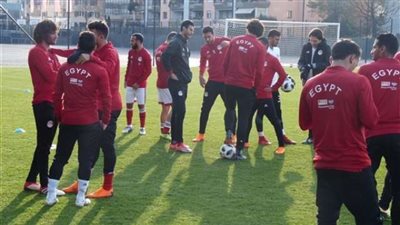 بالصور.. المنتخب الوطني يواصل استعداده لليونان