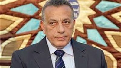 محافظ الجيزة ووزير الرياضة الأسبق يدلون بأصواتهم الانتخابية في أكتوبر