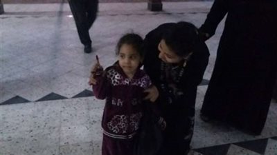 الصور.. تدفق حاشد على الانتخابات بمدارس ملوى بالمنيا