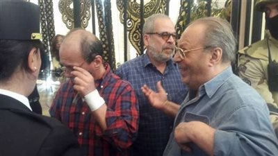 بالصور.. أسامة عباس يدلي بصوته في الانتخابات الرئاسية