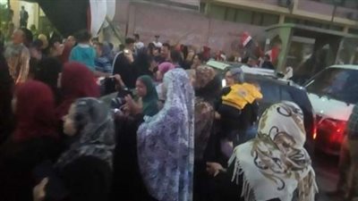 بالصور.. مسيرة حاشدة لتأييد الرئيس السيسي في مدينة نصر