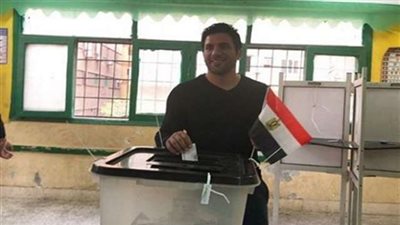 حسن الرداد يشارك في العملية الإنتخابية