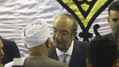 زكريا عزمى يقدم واجب العزاء في زوجة وكيل أول مجلس النواب