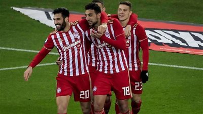 كوكا خارج قائمة فريقة بربع نهائي كأس اليونان