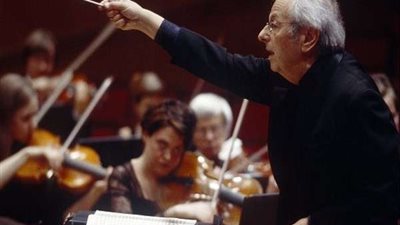 وفاة المؤلف الموسيقي العالمي أندريه بريفين