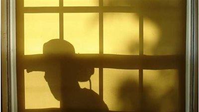 'ضل راجل ولا ضل حيطة'.. فتيات اليابان يطبقن المثل حرفيا في حماية منازلهن