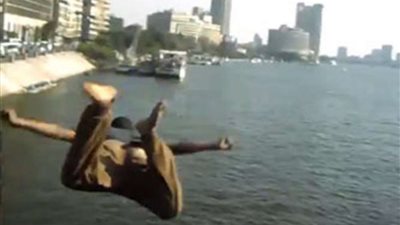 البحث عن جثة طالب غرق في نهر النيل بأطفيح