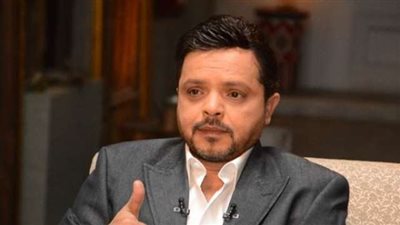 محمد هنيدي يعلن عن مسابقة أرض النفاق