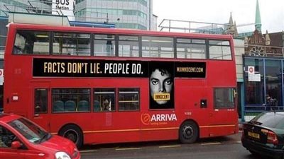 بعد عرض فيلم مسئ له.. حملة للدفاع عن مايكل جاكسون في شوارع لندن