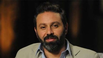 صورة حازم إمام مع صلاح تُثير الجدل على مواقع التواصل الاجتماعي