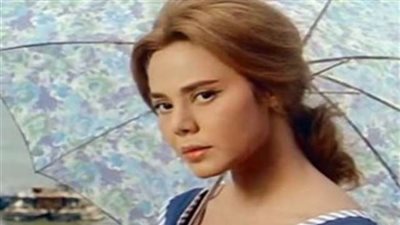 صناعة السينما تُهدي درع التميز للفنانة ماجدة