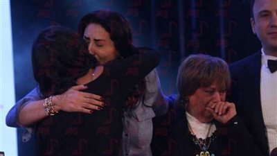 نوبة بكاء أثناء تكريم مازن السماحى في ملتقي ذوى القدرات الخاصة