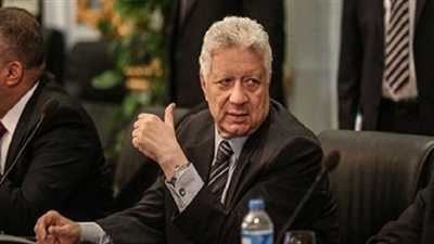 مرتضى منصور يطالب لاعبى الزمالك التتويج بكأس مصر