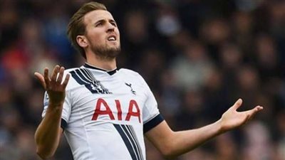 «كين» يسخر من الجماهير «عقليتهم ضعيفة»