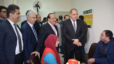 غلق 3 مقرات لـ 