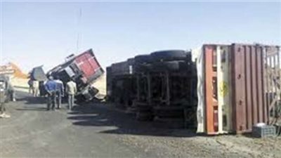 إنقلاب مقطورة محملة بعبوات غازية في شبرا